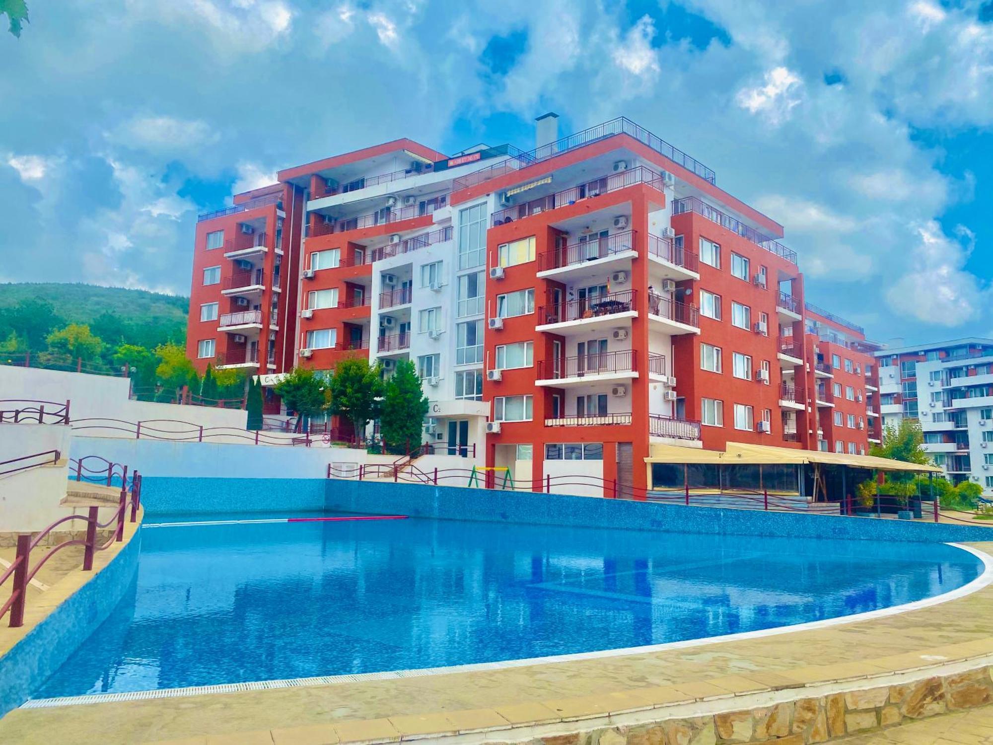 Apartment In Święty Włas Zewnętrze zdjęcie